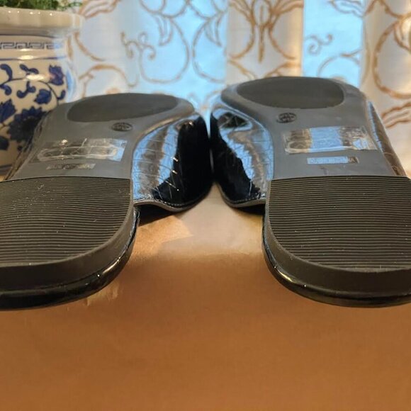 Lulus Joelle Croc Black Loafer Slides Size 8.5 NWOT - Picture 9 of 10